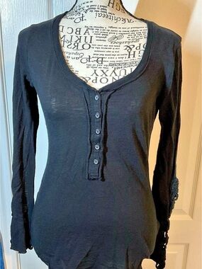 Mudd Long Sleeve Crochet Sleeve Henley Top Black Small